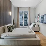 Spacious And Elegant 2br Airconditioned Trocadero *