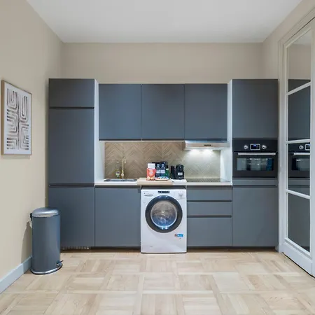 Spacious&elegant 2br Airconditioned Trocadéro *