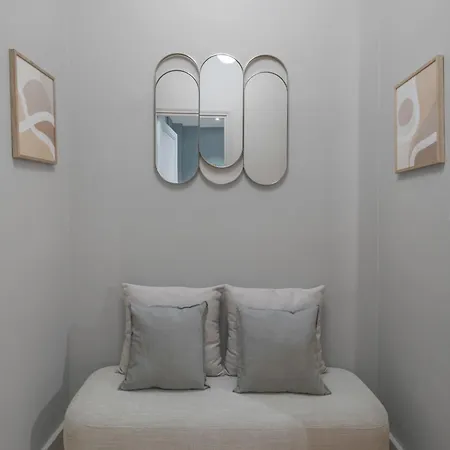 Spacious And Elegant 2br Airconditioned Trocadero Apartman