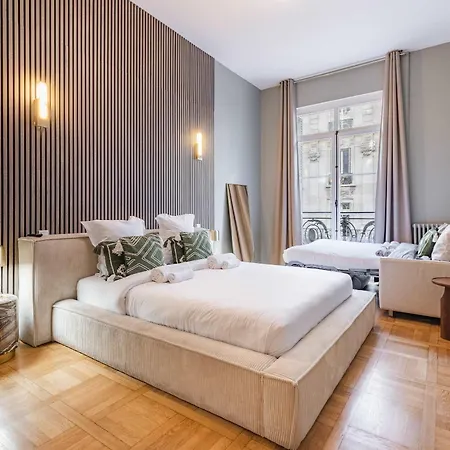 Spacious And Elegant 2br Airconditioned Trocadero * Paris