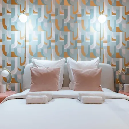 Spacious And Elegant 2br Airconditioned Trocadero *