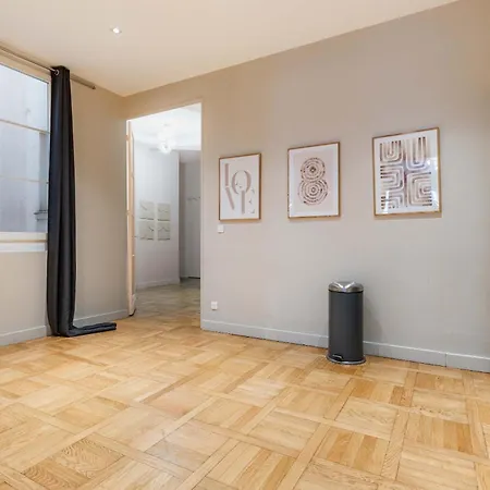 Spacious&elegant 2br Airconditioned Trocadéro *