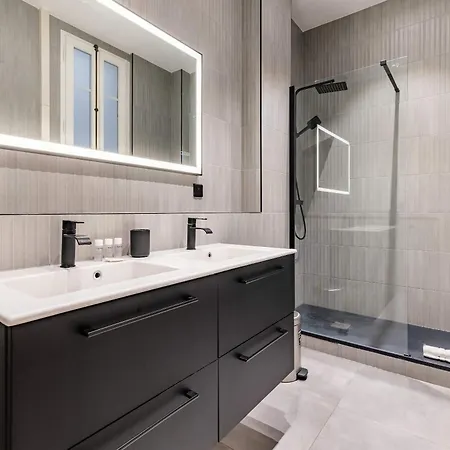 Spacious&elegant 2br Airconditioned Trocadéro *