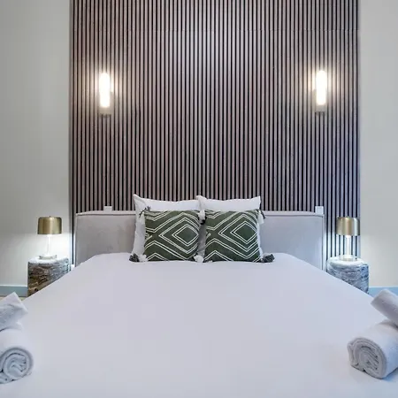 Spacious And Elegant 2br Airconditioned Trocadero アパート